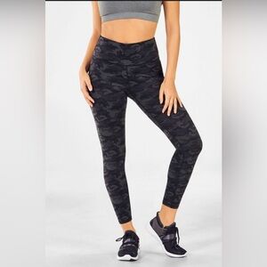 🍾 3/$20: Fabletics Camo High-Waisted Leggings